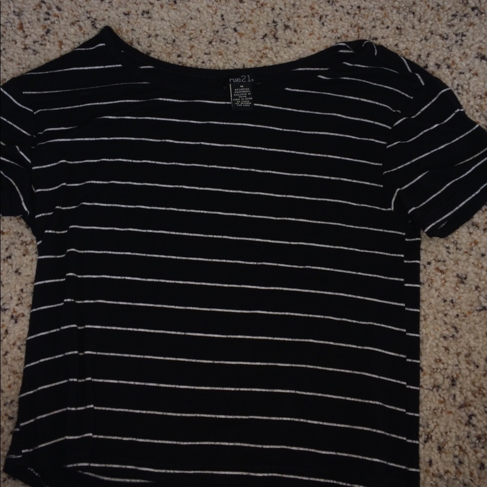Rue 21 t-shirt